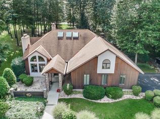102 Evergreen Dr, Pottsville, PA 17901