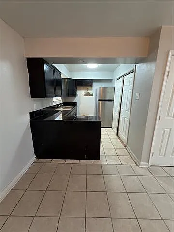 7042 Yorktown Dr — Photo 6