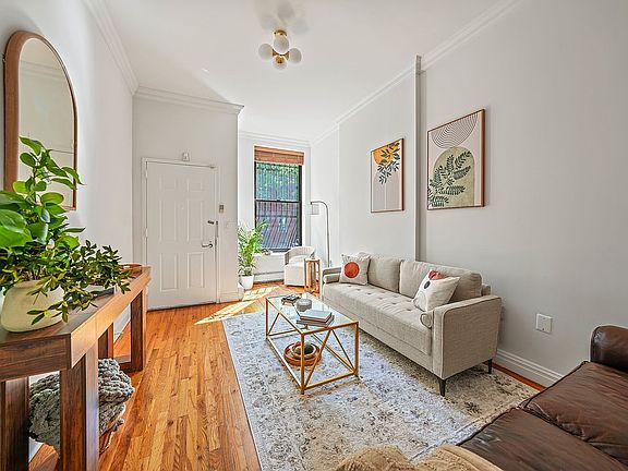 4th image of 63 W 128th St #T