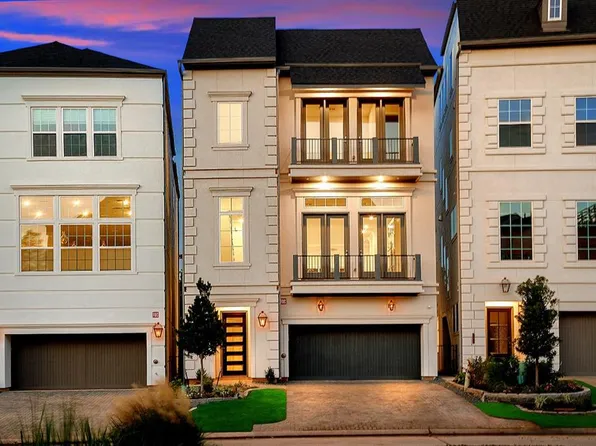 151 Vue Point Place, The Woodlands, TX 77380