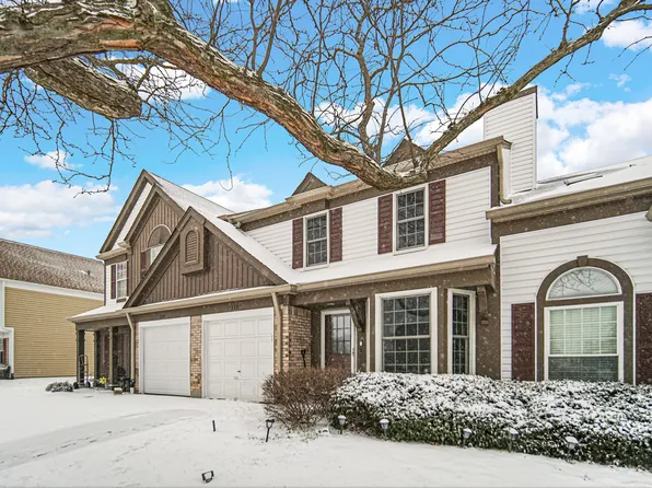 112 W 67th St, Westmont, IL 60559