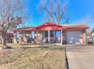 519 S Brookview Ln, Mustang, OK 73064