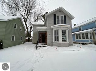 129 W Slosson Ave, Reed City, MI 49677