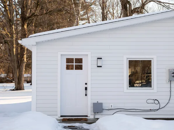 3004 Church St, Pine Plains, NY 12567