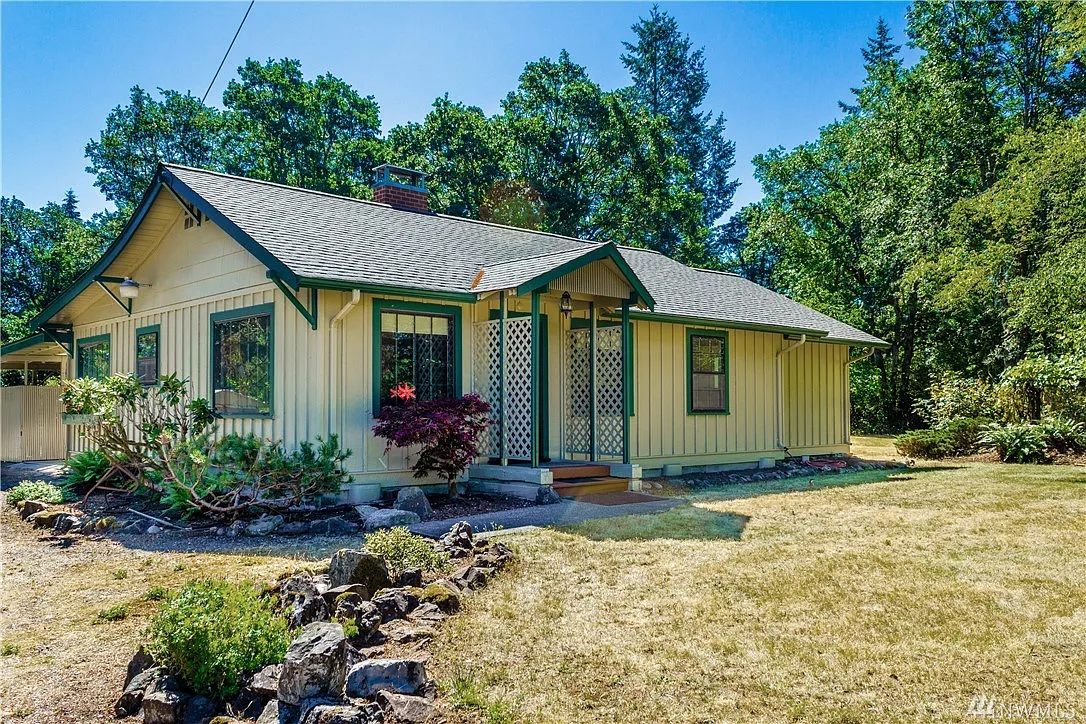 2104 Marvin Rd SE photo 1