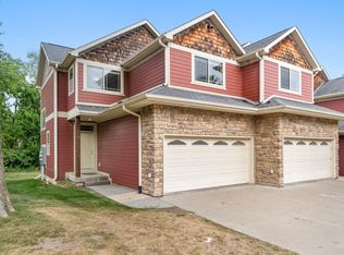 14 Hidden Meadow Ln, Iowa City, IA 52245