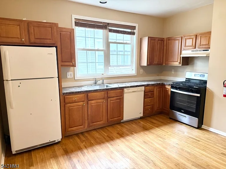 153 Wilson St #A — Photo 11