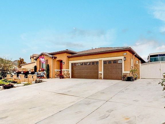 2nd image of 28734 Mahogany Trail Way