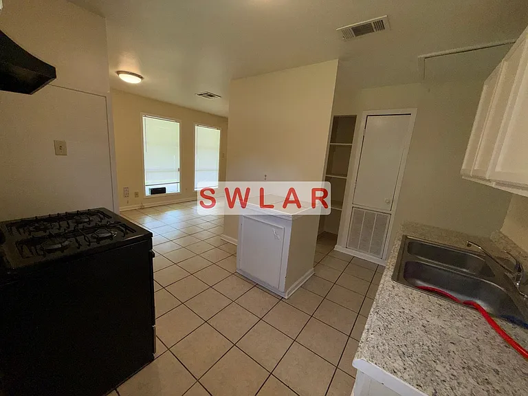 4228 Worthy Dr — Photo 8