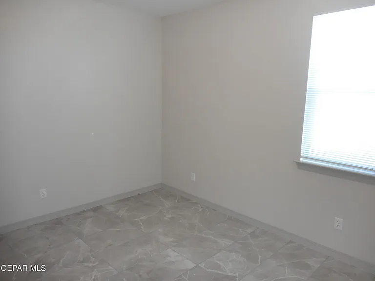 12817 Giovanni Grajeda Ave — Photo 24