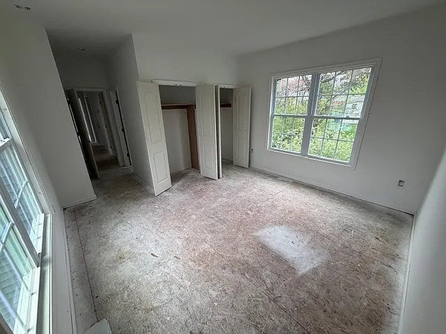 15 W 11th St — Photo 24