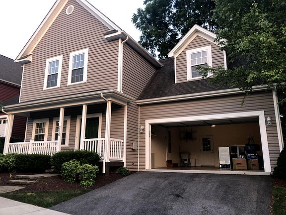 2nd image of 326 Courtney Cir