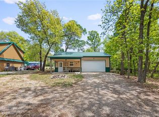 26 Mystic Ln, Linn valley, KS 66040