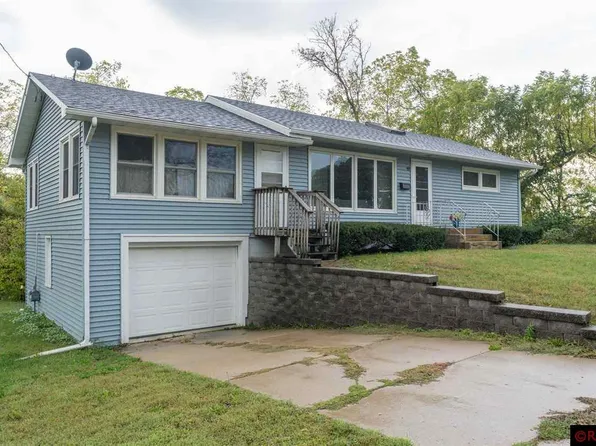 619 Lake St W, Waterville, MN 56096