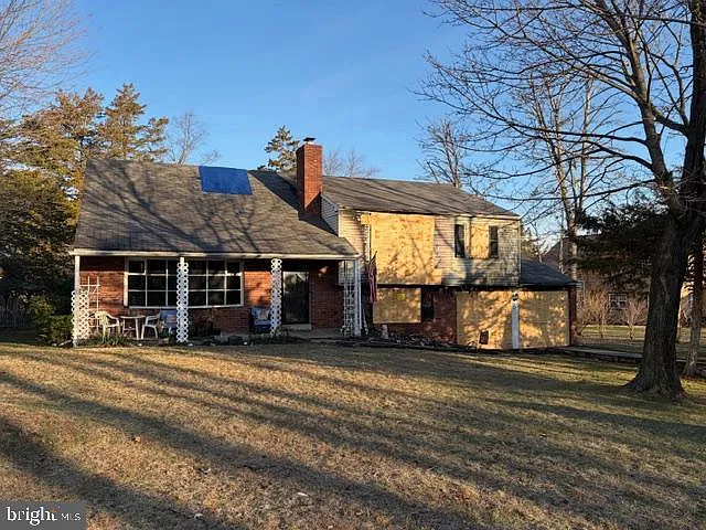 5 Farber Dr photo 1