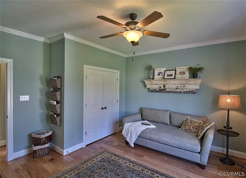 5 bed, 3648 sqft, $3,250 — Photo 4