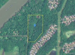 3801 Green Rd, Saint Louis, MO 63129