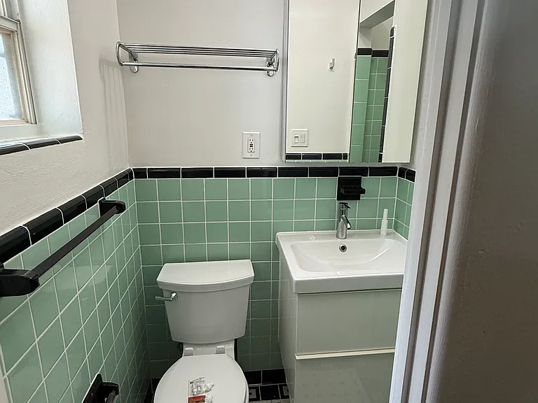 2819 Rogan Rd — Photo 20