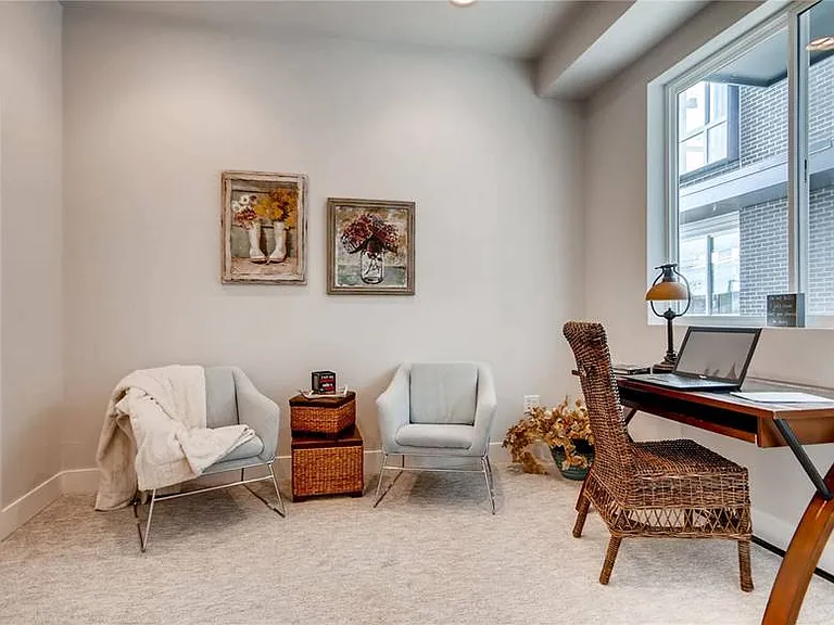 Office/Bedroom - 1906 Grove Street