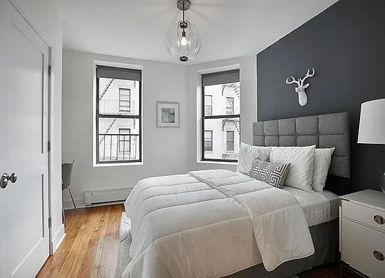 Sold by Warburg | media 3