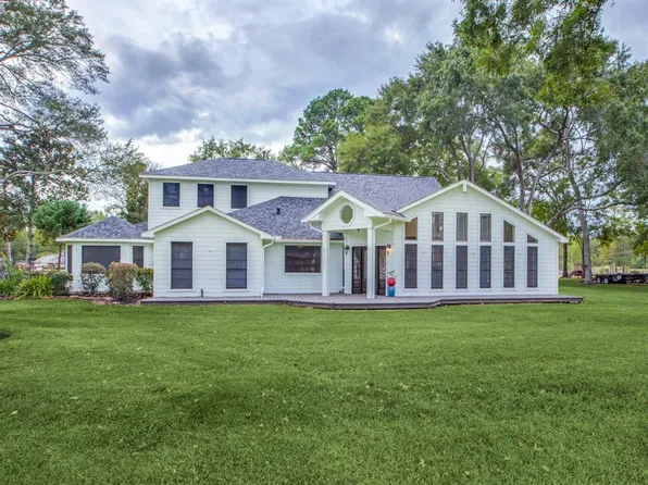 326 Spanish Cove Dr, Crosby, TX 77532