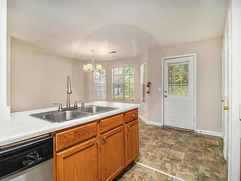 5570 Fair Creek Way — Photo 12