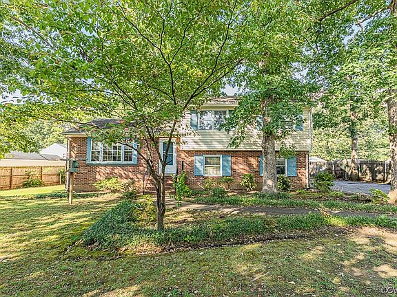 3rd image of 3932 Walworth Dr