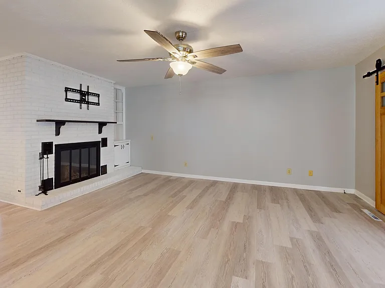8 Shadow Dr — Photo 14