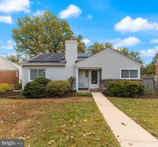 8113 Carroll Ave, Takoma Park, MD, 20912