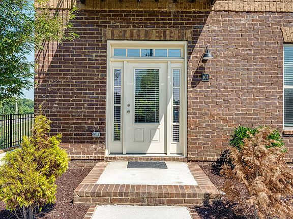 2nd image of 1011 Vida Way #107