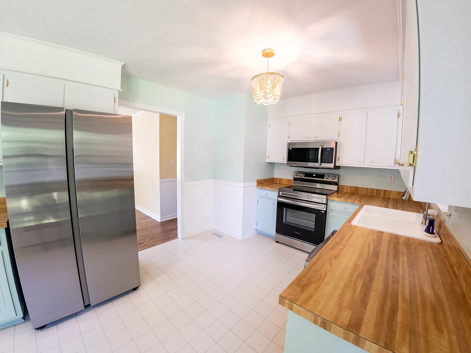 3 bed, 1176 sqft, $1,775 — Photo 3