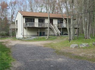 99 Jackson Flat Rd, Hope, RI 02831