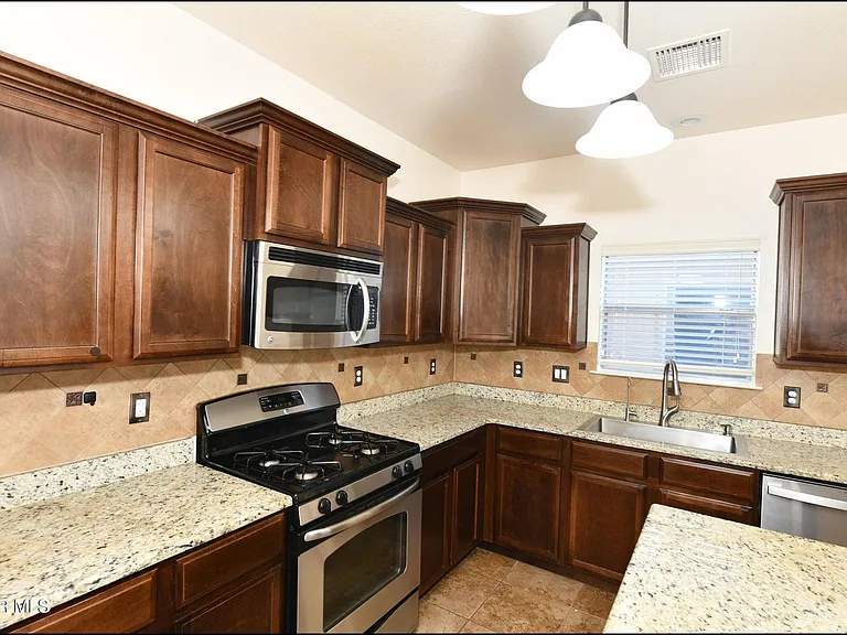 14309 S Cave Ave — Photo 19