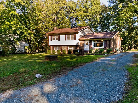 4th image of 3042 Glenwood Dr