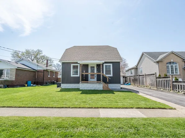 7992 Peter St, Niagara Falls, ON L2G 6S9