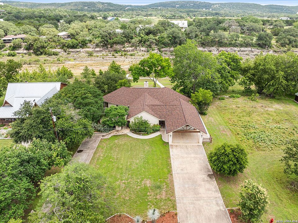1st image of 413 Hidden Valley Road