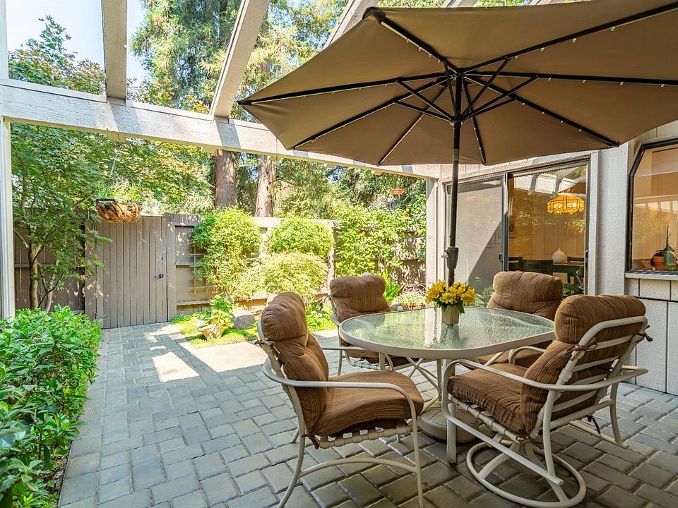 1st image of 705 Elmhurst Cir