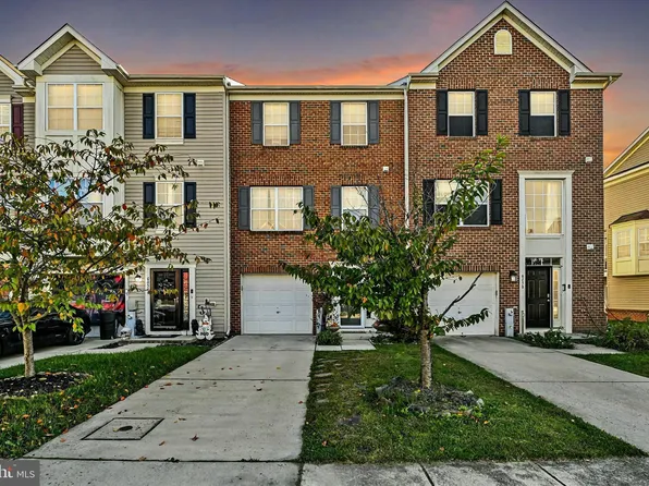 8432 Stansbury Lake Dr, Dundalk, MD 21222