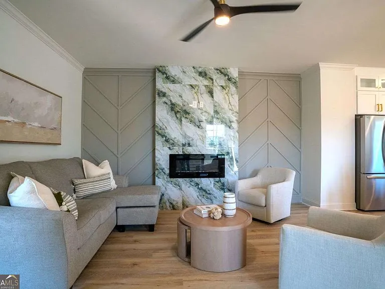 1365 Sydney Oaks Dr #8 — Photo 3
