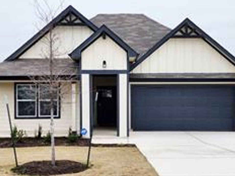 1st image of 126 Sweetwater Creek Ln