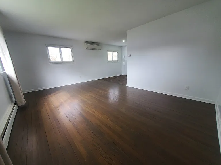 10 Silver St #1 — Photo 6