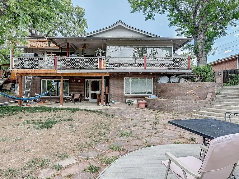 10950 W 71st Pl — Photo 2