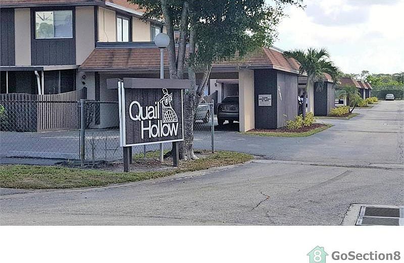 1st image of 2130 Sherwood Forest Blvd APT 16