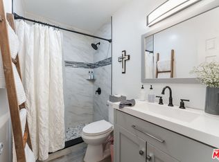 5870 Benner St APT 304, Los Angeles, CA 90042