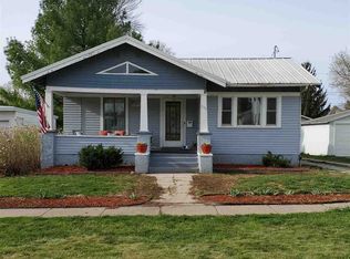 217 4th Ave E, Cresco, IA 52136