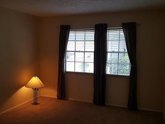 4th image of 4409 Hollow Branch Ct