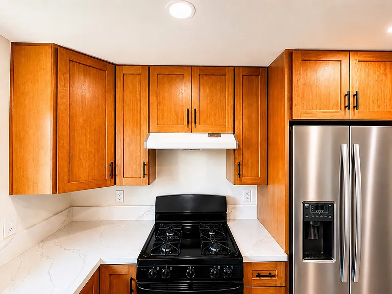 8806 Chantry Ave — Photo 10