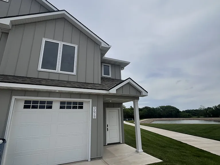 367 SE 70th Rd #B — Photo 2