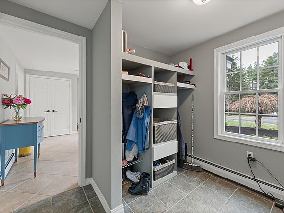 5th image of 85 Willow Brook Road