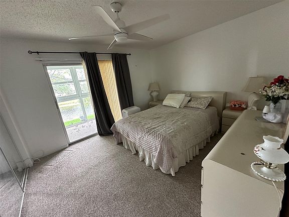 5th image of 99 Oakridge H #99